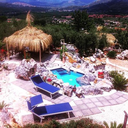 Le Capanne Di Villa Margherita Sonnino Экстерьер фото