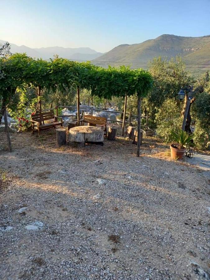 Le Capanne Di Villa Margherita Sonnino Экстерьер фото
