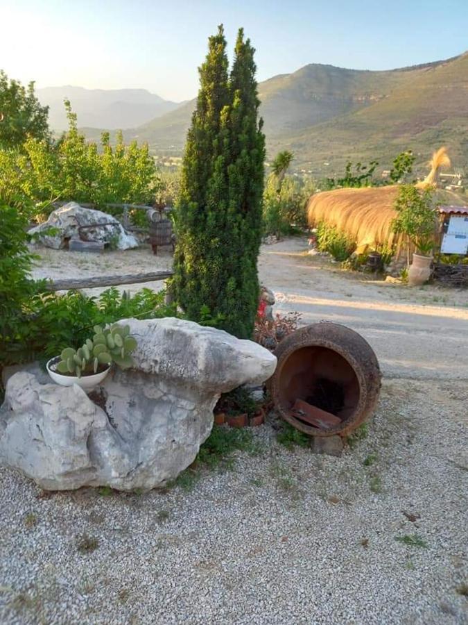 Le Capanne Di Villa Margherita Sonnino Экстерьер фото