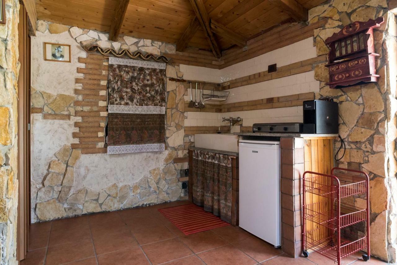 Le Capanne Di Villa Margherita Sonnino Экстерьер фото