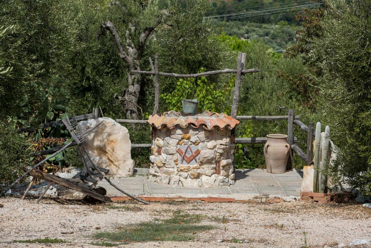 Le Capanne Di Villa Margherita Sonnino Экстерьер фото