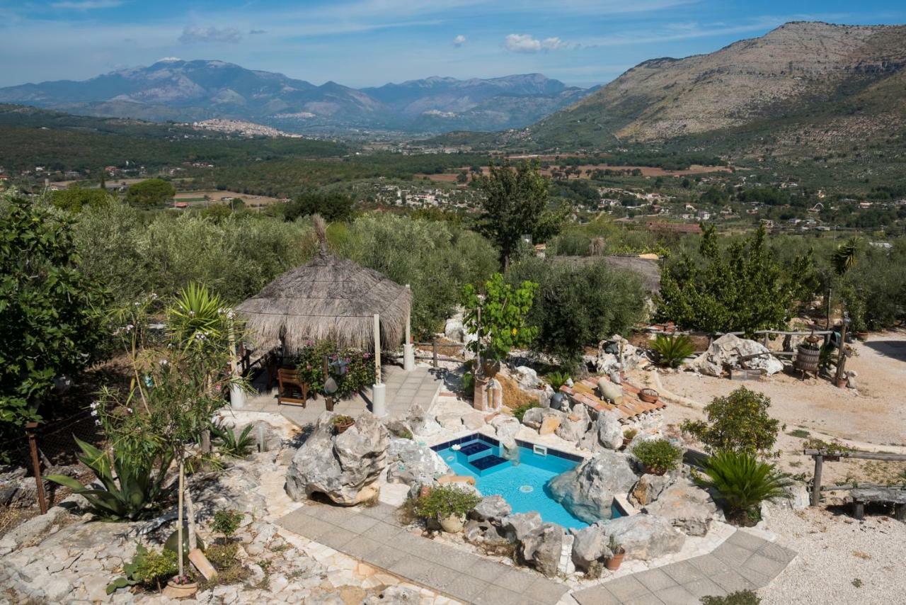 Le Capanne Di Villa Margherita Sonnino Экстерьер фото